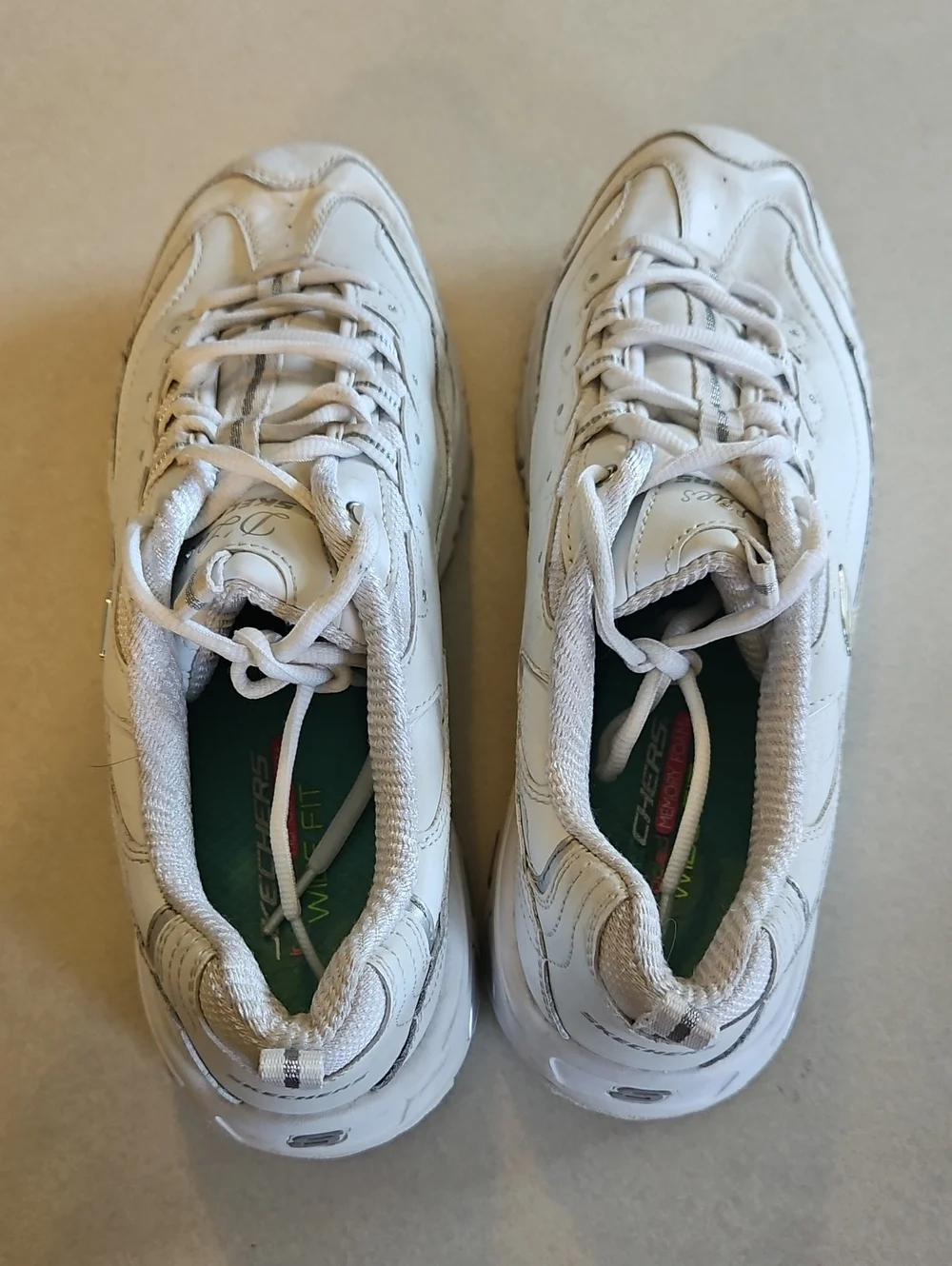 Skechers D'lites White Wide Sneakers